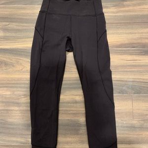 Lululemon In Movement Tight 25” Everlux Black